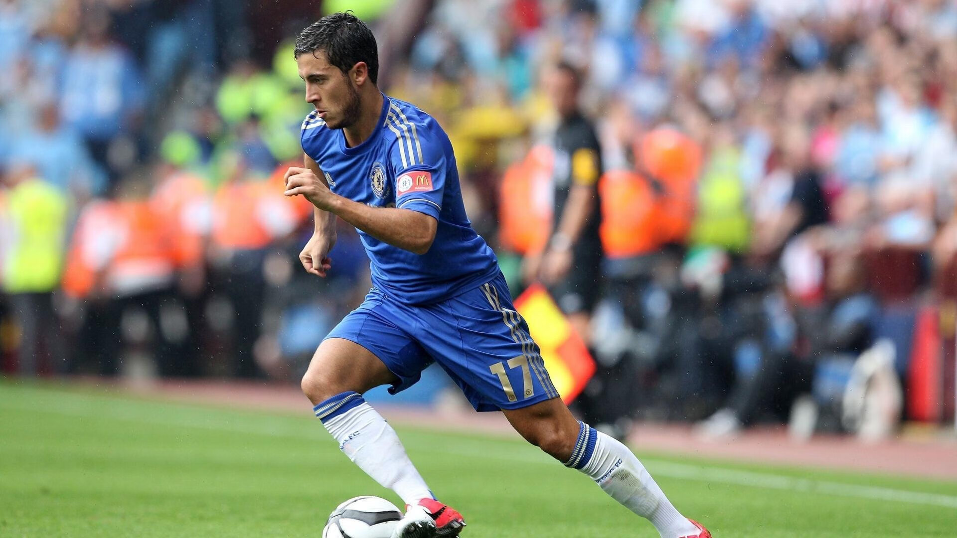 英超裁判语义分析提升VAR判罚准确性的实践研究,英超裁判主队